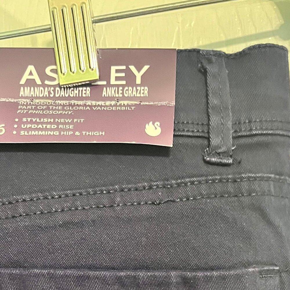 NWT Gloria Vanderbilt Purple Jeans - Picture 11 of 11